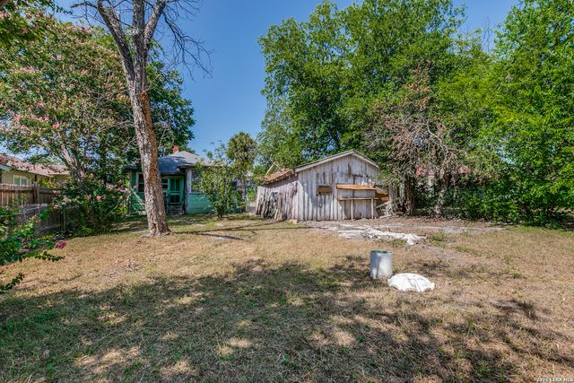 1610 W CRAIG PL, San Antonio, TX 78201