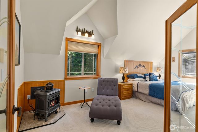 5451 Kachess Lake Road, Easton, WA 98925