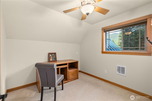 5451 Kachess Lake Road, Easton, WA 98925