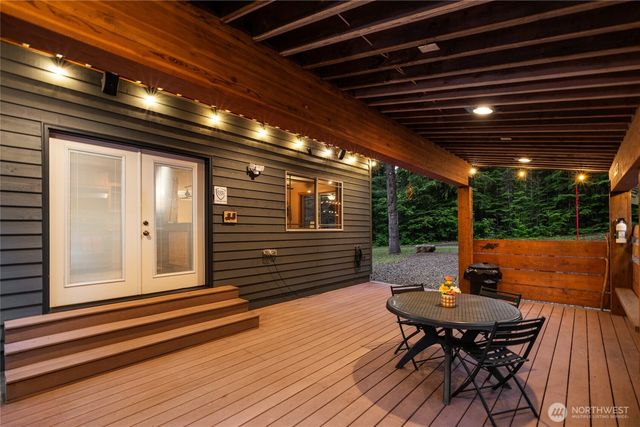 5451 Kachess Lake Road, Easton, WA 98925