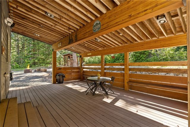5451 Kachess Lake Road, Easton, WA 98925