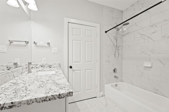 9134 Freeland Street, Houston, TX 77075