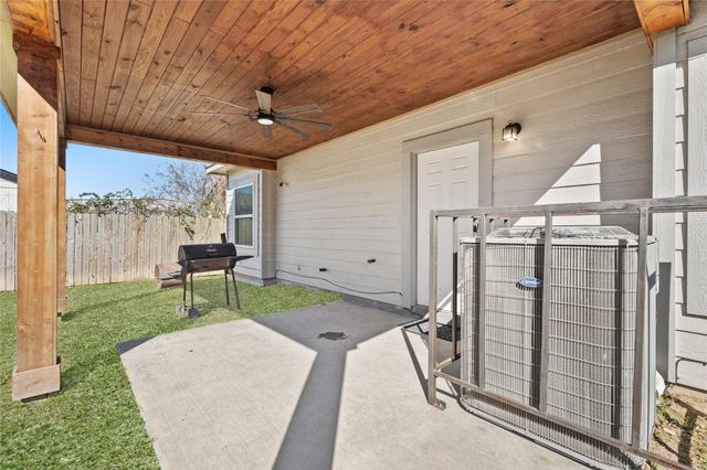 9134 Freeland Street, Houston, TX 77075