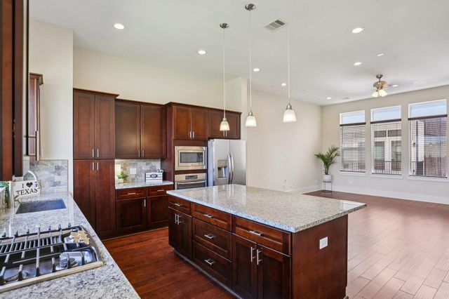 209 Burr Street C, Houston, TX 77011