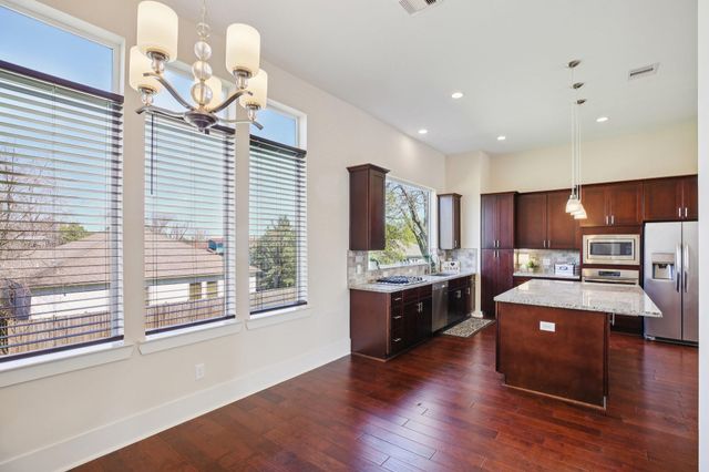 209 Burr Street C, Houston, TX 77011