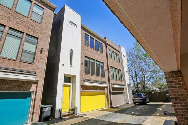 209 Burr Street C, Houston, TX 77011