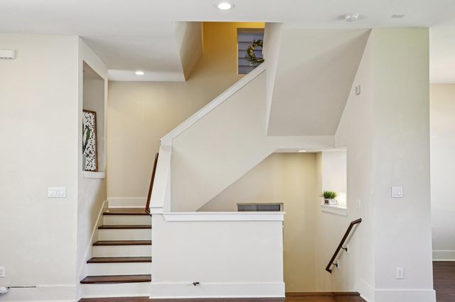 209 Burr Street C, Houston, TX 77011