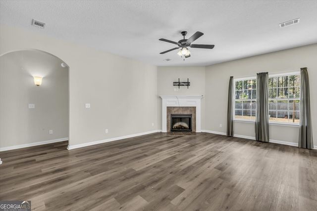 201 Turpentine Trail, Hinesville, GA 31313