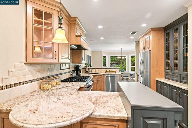 449 S Clovercrest Ln, San Ramon, CA 94582
