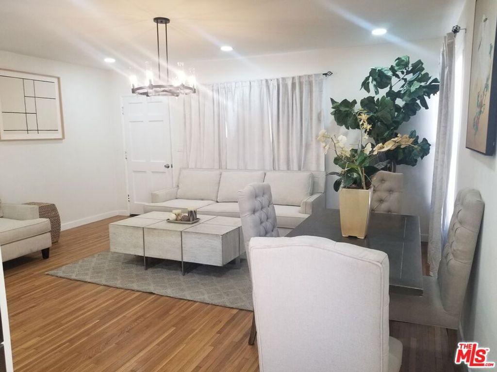 595 W Macarthur Avenue, Los Angeles, CA 90731 — photo 3