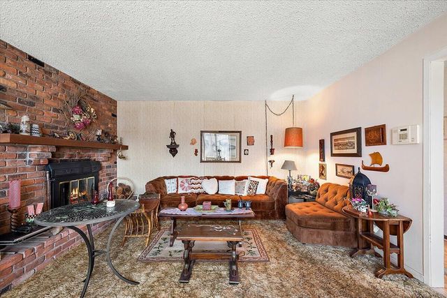 764 Manor Drive, Milford Vlg, MI 48381