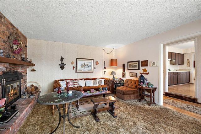 764 Manor Drive, Milford Vlg, MI 48381
