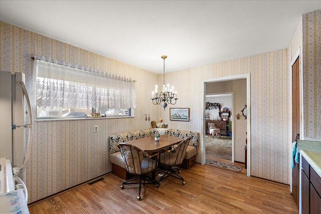 764 Manor Drive, Milford Vlg, MI 48381