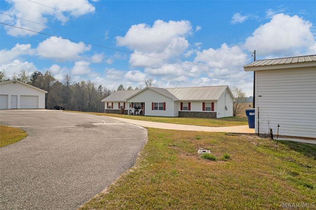 1031 Middle Road, Eclectic, AL 36024