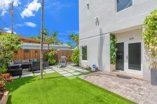 622 NE 10th Avenue, Fort Lauderdale, FL 33304