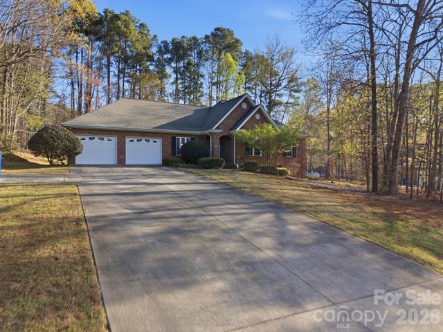 2910 Noritake Trail, Albemarle, NC 28001