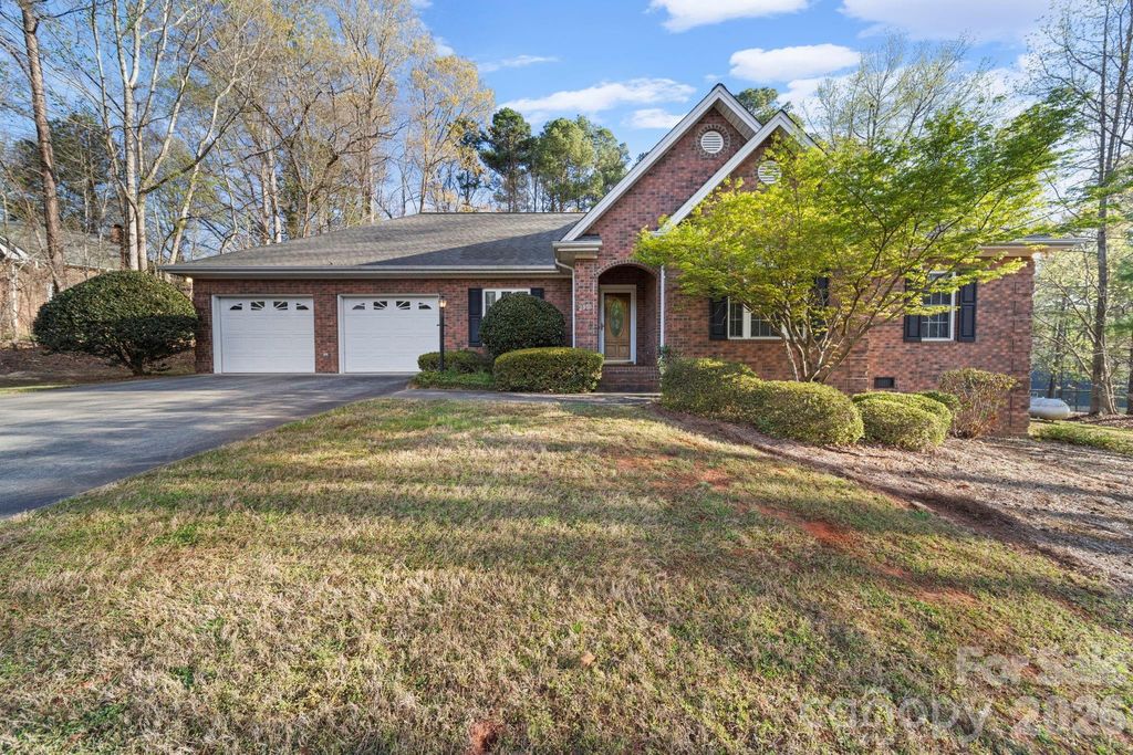 2910 Noritake Trail, Albemarle, NC 28001