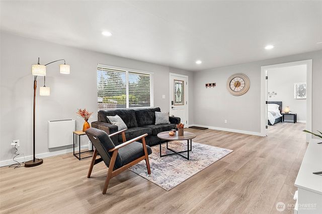 3311 Bridgeport Way W, University Place, WA 98466