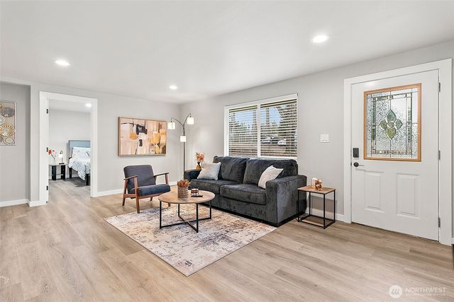 3311 Bridgeport Way W, University Place, WA 98466
