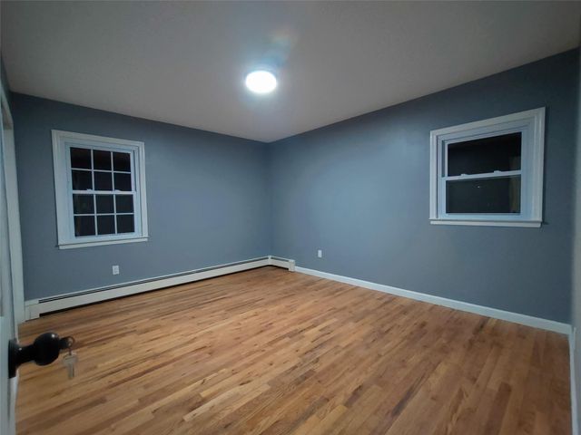 53 Maple Street, Malverne, NY 11565