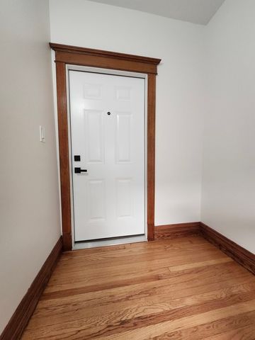 4814 W Van Buren Street 2, Chicago, IL 60644