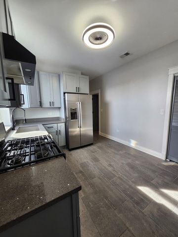 4814 W Van Buren Street 2, Chicago, IL 60644