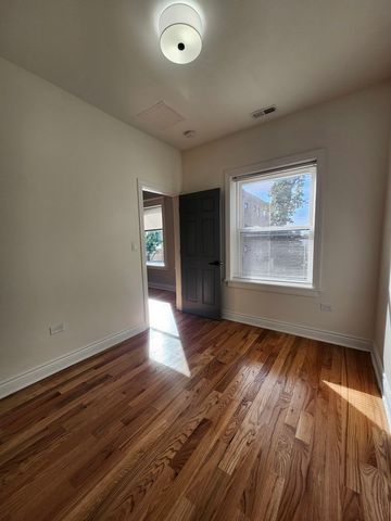 4814 W Van Buren Street 2, Chicago, IL 60644