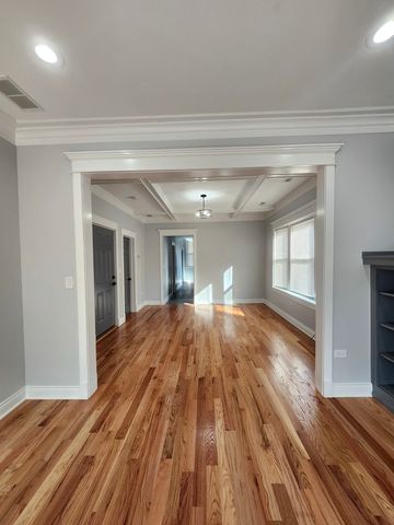 4814 W Van Buren Street 2, Chicago, IL 60644