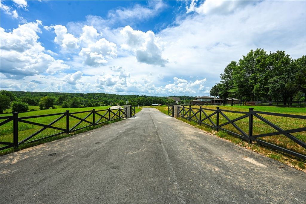 513 Reed Valley, Fayetteville, AR 72704