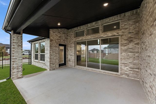 2544 Riverchase Way, Grand Prairie, TX 75054