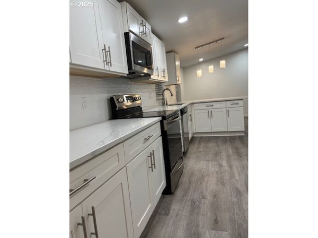 5200 Se 132ND Ave 12, Portland, OR 97236