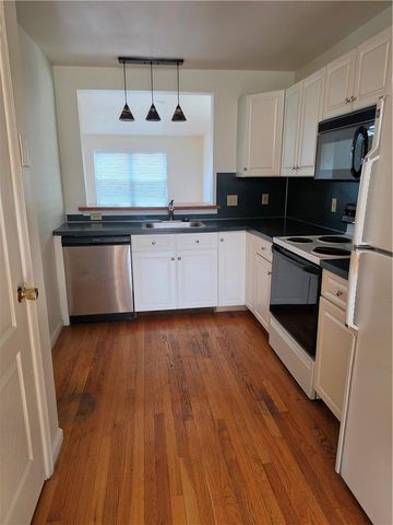 325 Oxford Place 325, Macungie Boro, PA 18062