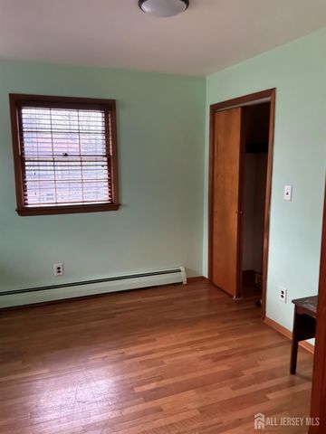 8 Montclair Avenue, Edison, NJ 08820