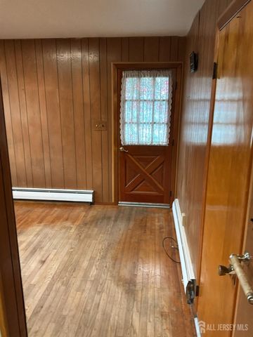 8 Montclair Avenue, Edison, NJ 08820