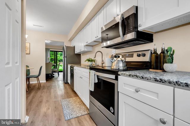 65 VIBURNUM LN, Mount Laurel, NJ 08054
