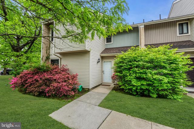 65 VIBURNUM LN, Mount Laurel, NJ 08054