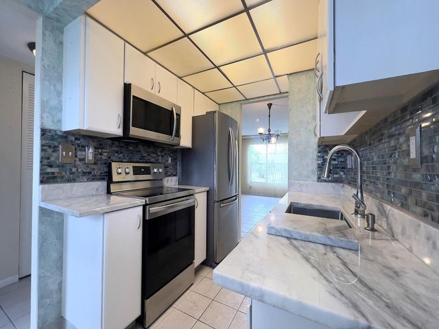 8105 NW 61st Street A208, Tamarac, FL 33321