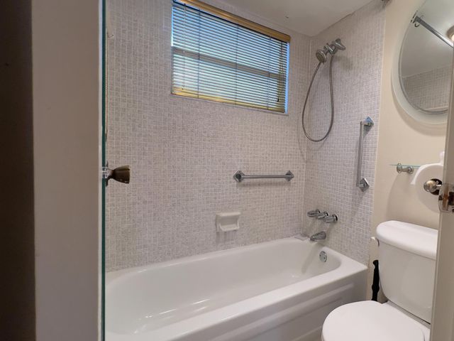 8105 NW 61st Street A208, Tamarac, FL 33321