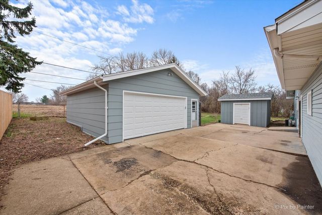 3717 Ellen Road, Mchenry, IL 60050