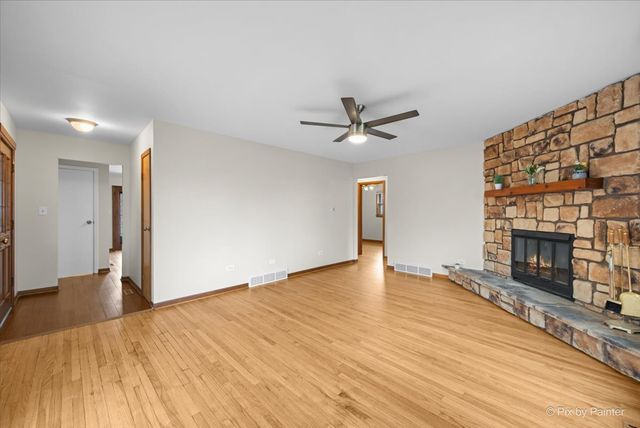 3717 Ellen Road, Mchenry, IL 60050