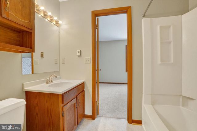 4219 LEANN DR, Glen Rock, PA 17327