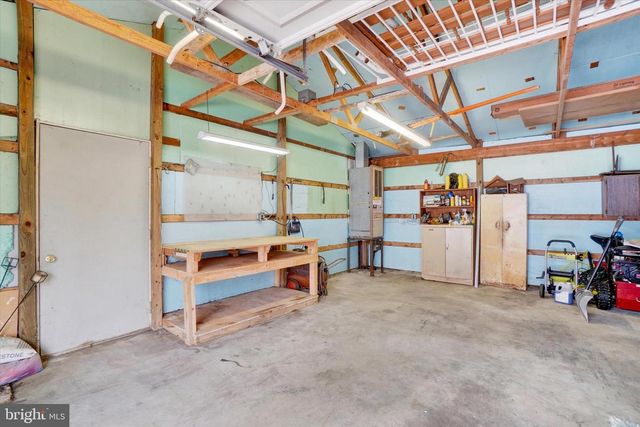 4219 LEANN DR, Glen Rock, PA 17327