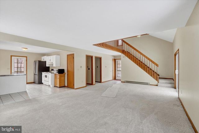 4219 LEANN DR, Glen Rock, PA 17327