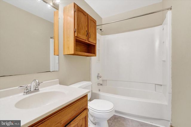 4219 LEANN DR, Glen Rock, PA 17327