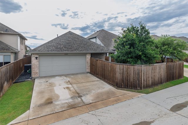 12329 Hulson Trail, Fort Worth, TX 76052