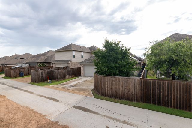 12329 Hulson Trail, Fort Worth, TX 76052