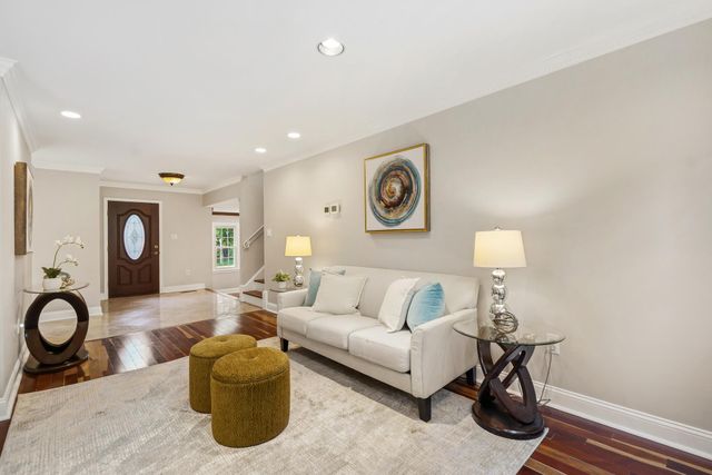 14003 N COMMONS WAY, Potomac, MD 20854
