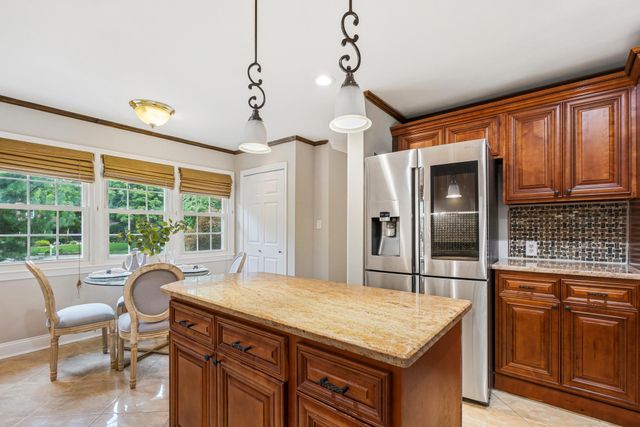 14003 N COMMONS WAY, Potomac, MD 20854