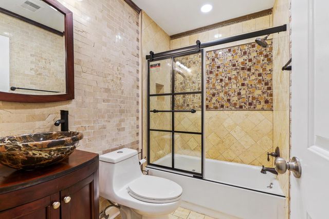 14003 N COMMONS WAY, Potomac, MD 20854