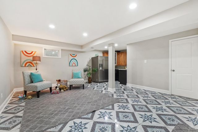 14003 N COMMONS WAY, Potomac, MD 20854